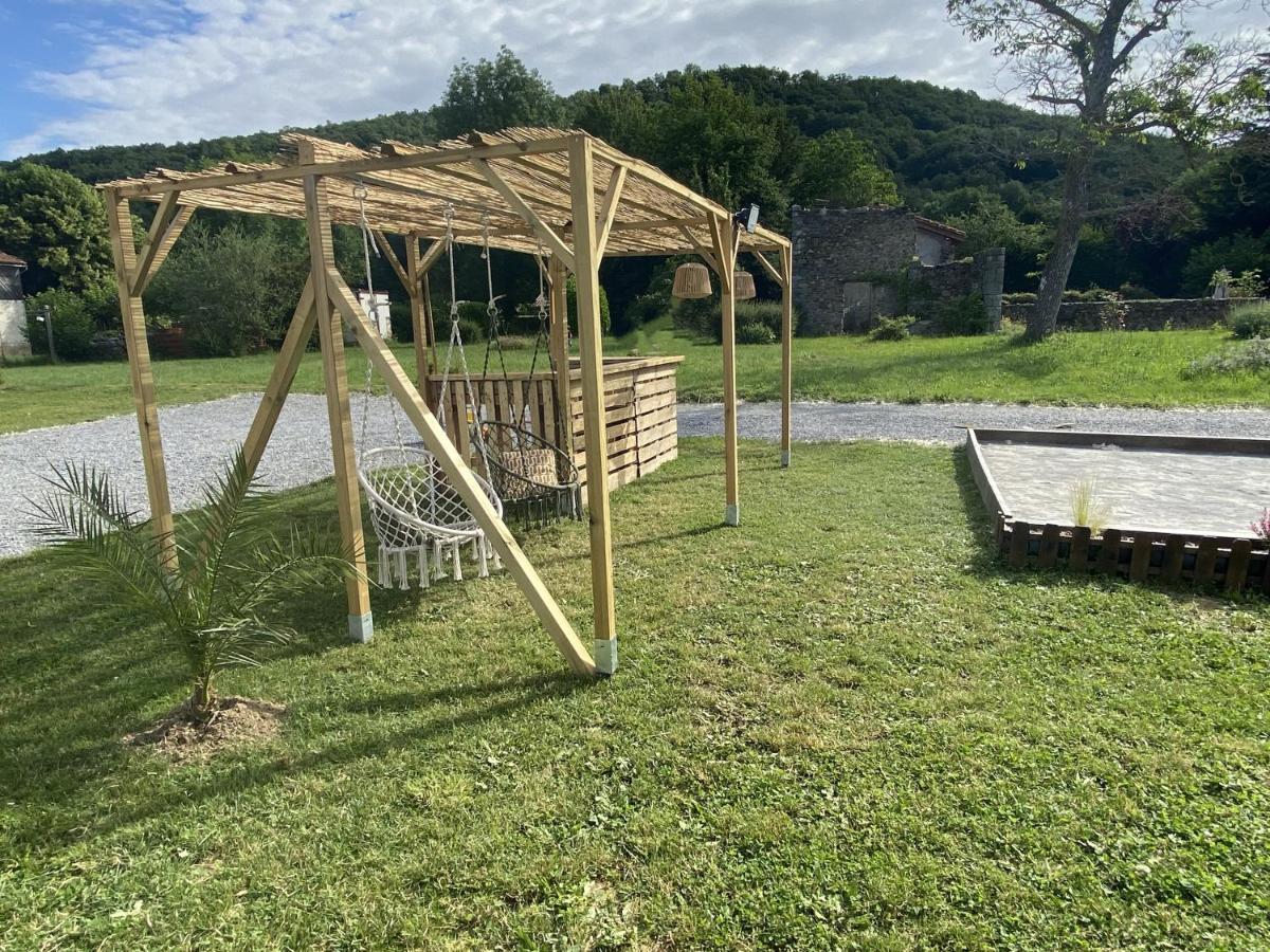 Villa Jacuzzi, Terrain De Petanque Et Aire De Jeux Vue Sur Les Pyrenees Seilhan Eksteriør billede