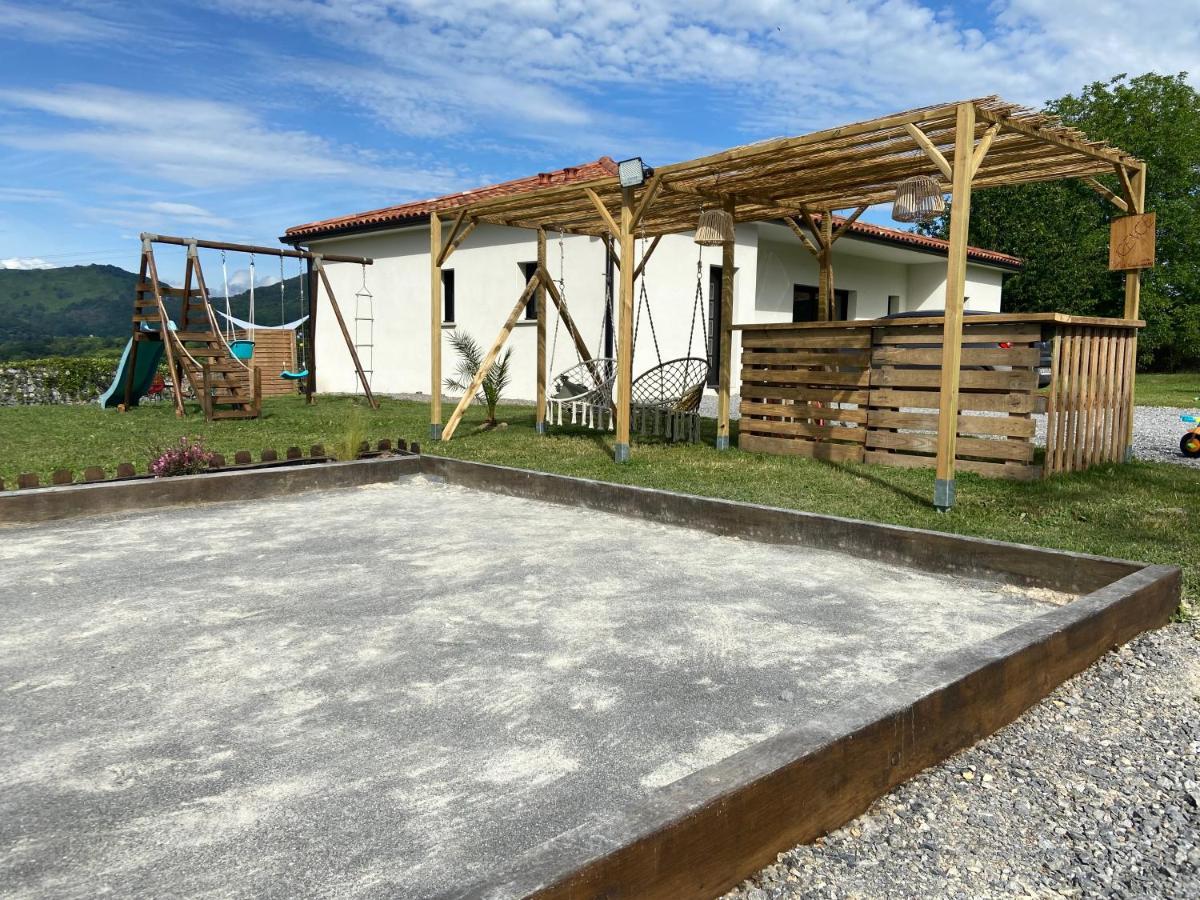 Villa Jacuzzi, Terrain De Petanque Et Aire De Jeux Vue Sur Les Pyrenees Seilhan Eksteriør billede