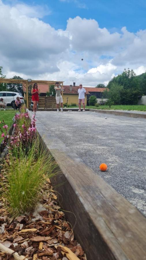 Villa Jacuzzi, Terrain De Petanque Et Aire De Jeux Vue Sur Les Pyrenees Seilhan Eksteriør billede